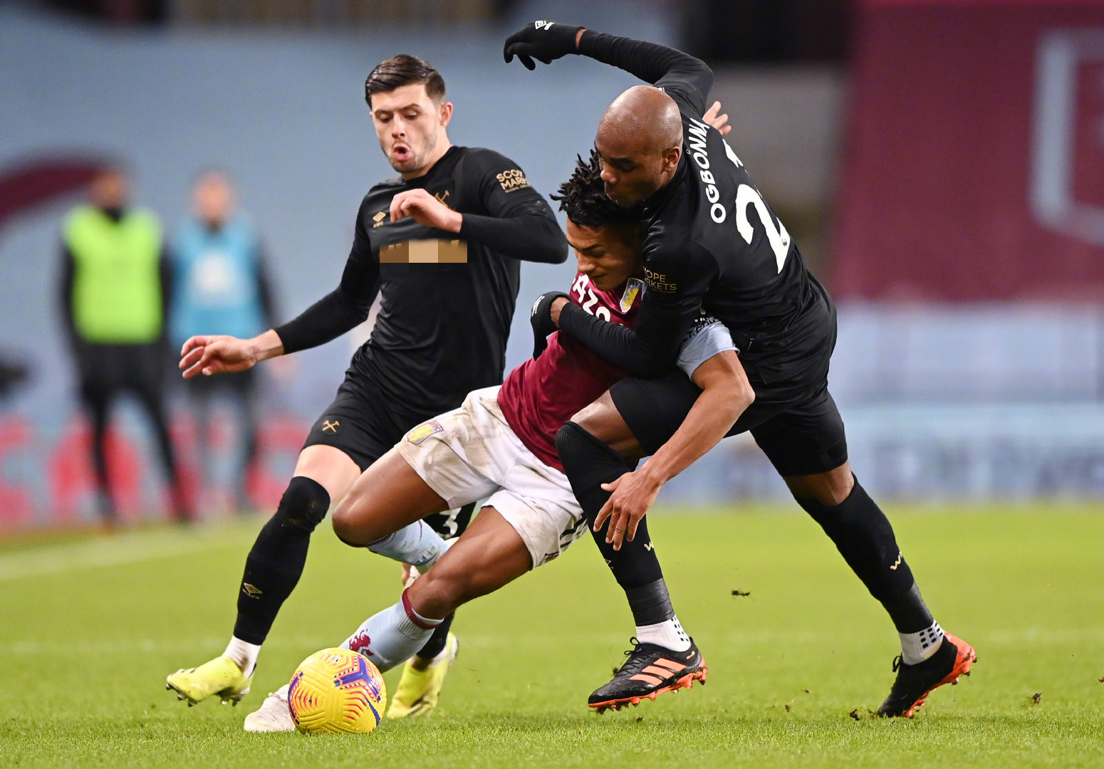 历史舞台上 历史舞台上