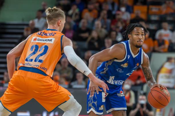 中国队以2 中国队以2