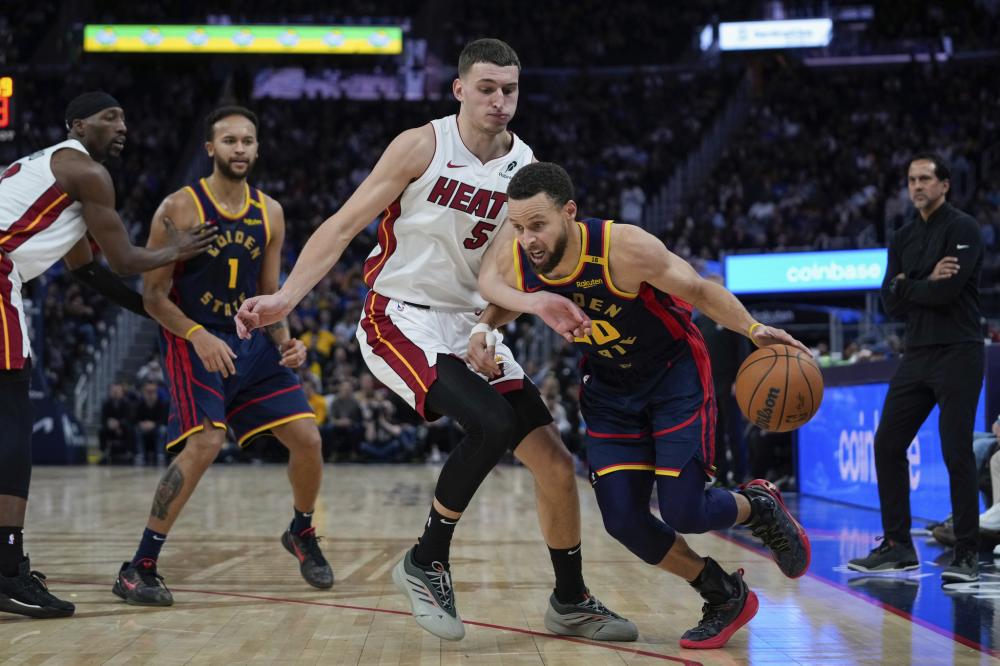 在常规赛前 在常规赛前